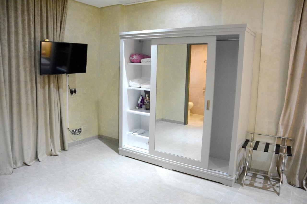 ذا فيفتى ايت السالمية Aparthotel Kuwait City ภายนอก รูปภาพ